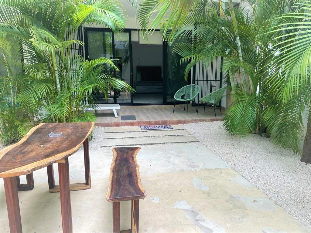 1 Bed 1 Bath  Condo For Sale In La Veleta [77760]